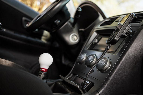 Cobb Subaru 5-Speed COBB Knob - White w/ Race Red