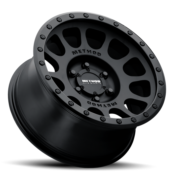 Method MR305 NV 17x8.5 0mm Offset 8x6.5 130.81mm CB Matte Black/Gloss Black Wheel