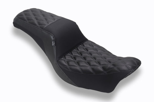 Mustang 06-17 HD Dble Diamond Squareback One-Piece, 2 Up Dyna Black w/Gunmetal Thread