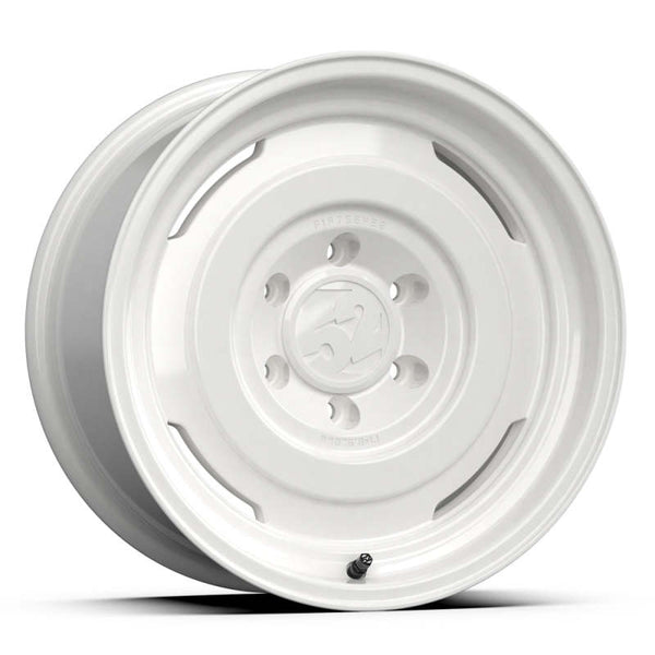 fifteen52 Analog HD 17x8.5 Gloss White Wheel - 6x139.7, ET 0, 106.2mm Center Bore