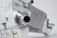 Load image into Gallery viewer, Photo - Close Up