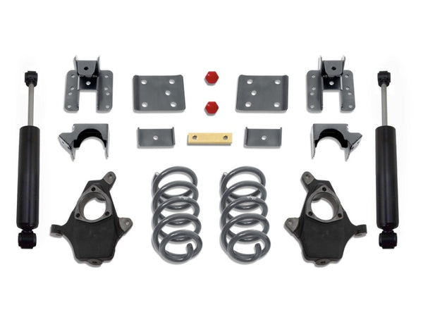 MaxTrac 14-16 GM C/K1500 2WD/4WD Single Cab w/Cast Steel Susp. 4in/6in Lowering Kit