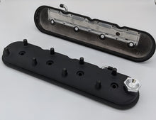 Load image into Gallery viewer, Granatelli 96-22 GM LS Standard Hieght Valve Cover w/Angled Coil Mount - Blk Wrinkle (Pair)