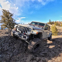 Load image into Gallery viewer, Oracle Jeep Wrangler JL Oculus Bi-LED Projector Headlights- Graphite Metallic - 5500K SEE WARRANTY