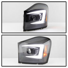 Load image into Gallery viewer, Spyder Projector Headlights for 04-06 Dodge Durango - Black