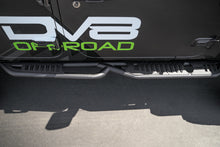 Load image into Gallery viewer, DV8 Offroad 18-23 Jeep Wrangler JL 4 Door Body/Pinch Weld Mounted Step