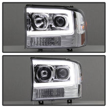 Load image into Gallery viewer, Spyder 99-04 Ford F-250 Super Duty Light Bar Projector Headlights - Chrome (PRO-YD-FF25099V2-LB-C)