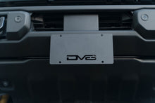 Load image into Gallery viewer, DV8 Offroad 21-23 Ford Bronco Capable Bumper Front License Plate Mount